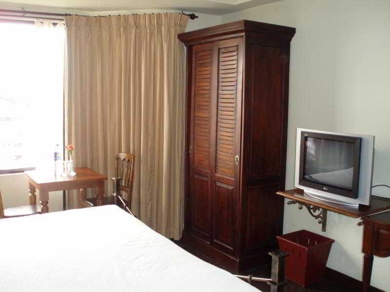 Travancore Court Kochi Exteriör bild