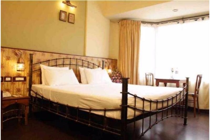 Travancore Court Kochi Exteriör bild